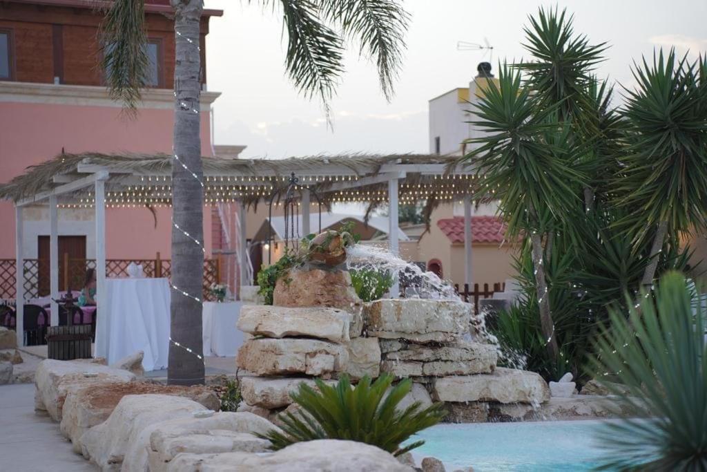 Hotel Il Germoglio à Bisceglie Extérieur photo
